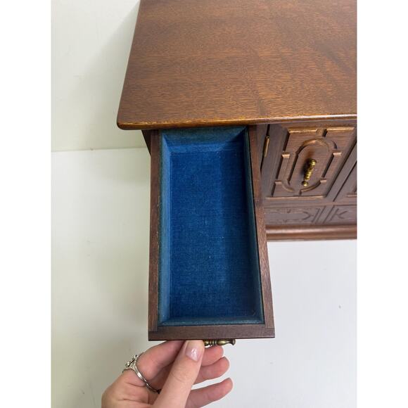 Rare Vintage MCM wooden Large jewelry box with lots of drawers, brass tone - Picture 6 of 10